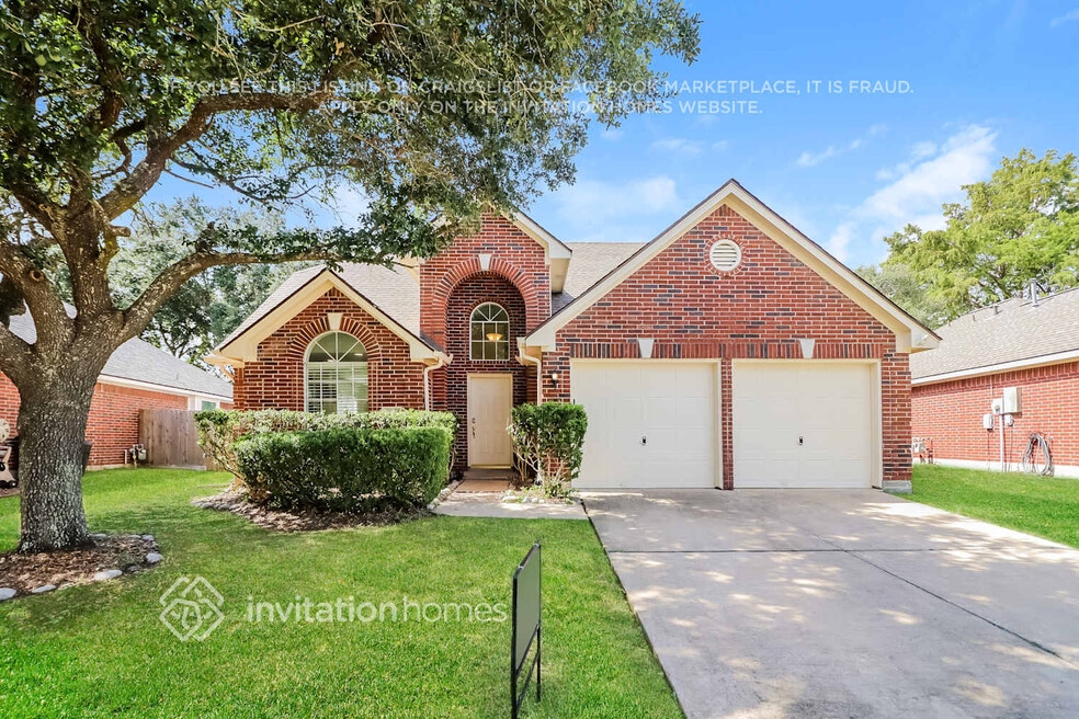 2722 Safe Harbor Cir, Friendswood, TX 77546 - photo 1