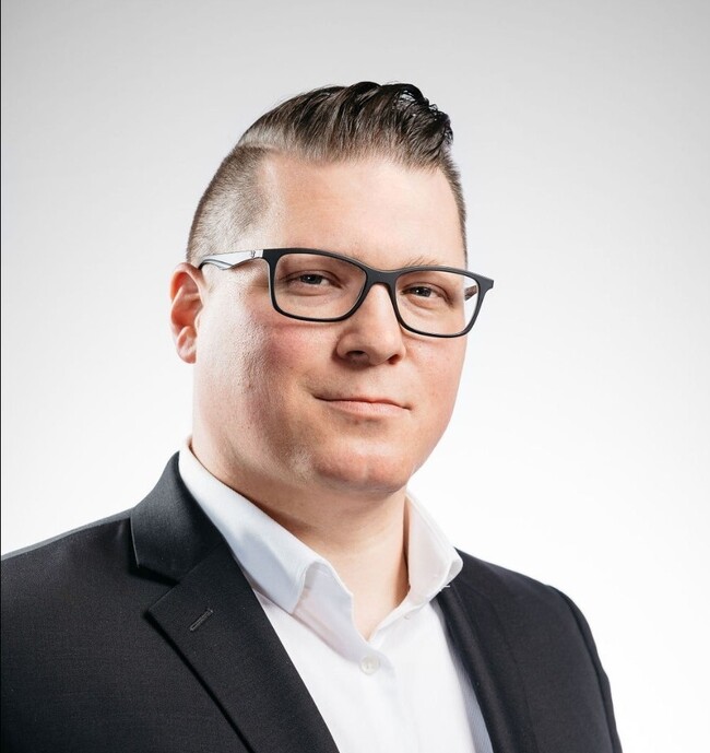 Agent Photo