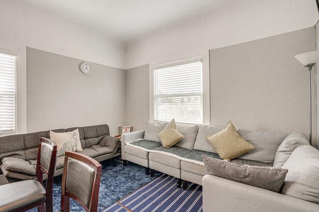 2629 Eagle Ave unit ID1304881P, Alameda, CA 94501 - photo 2