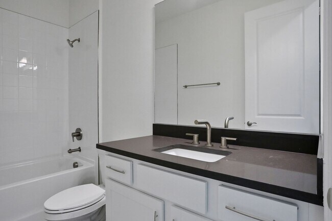 35021 Tuscan Hills Rd unit 38667806, Dade City, FL 33525 - photo 6