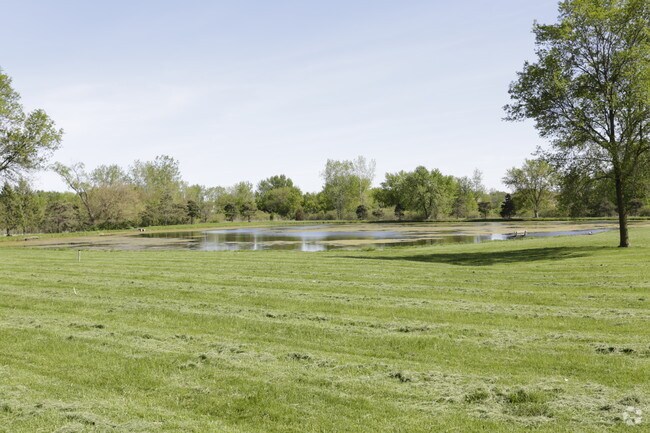 Birchwood Apartments, Merrillville, IN 46410 - photo 6