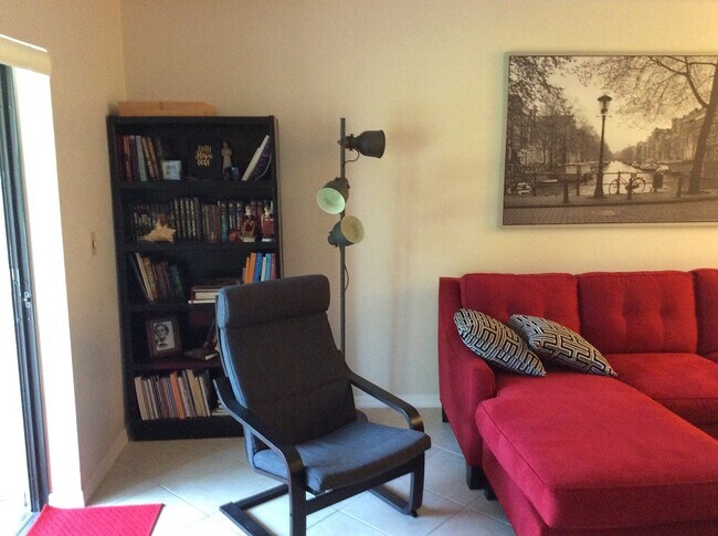 5825 Rattlesnake Hammock Rd unit 107, Naples, FL 34113 - photo 4