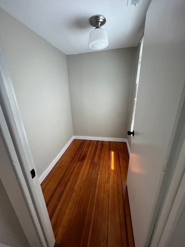 17 Chamberlain Ave, Dalton, MA 01226