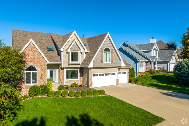 Residents of Bent Creek take pride in their homes, always striving for great curb appeal.