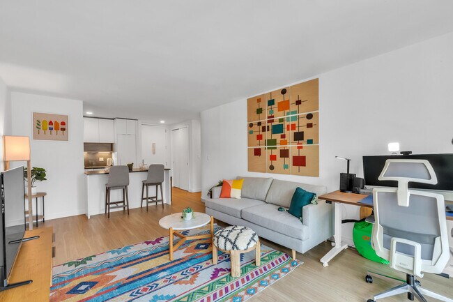 64B W 37th St unit FL24-ID379046P, New York, NY 10018 - photo 5