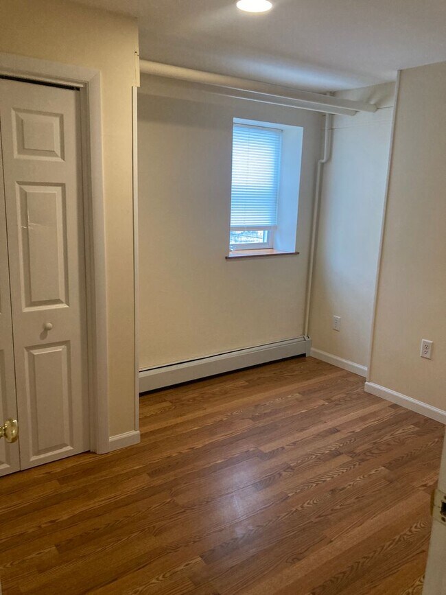 60 Spruce St unit 60 Spruce Street Apt, Burlington, VT 05401 - photo 3