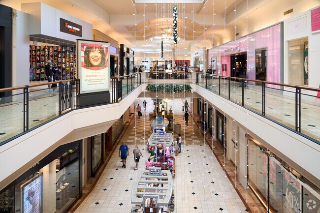 Window shopping is fun to do at the mall near Greenview Shores of Wellington.