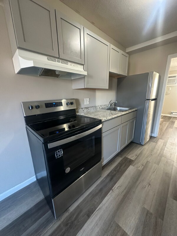 794 Anderson Ave unit . 4, Akron, OH 44306 - photo 2