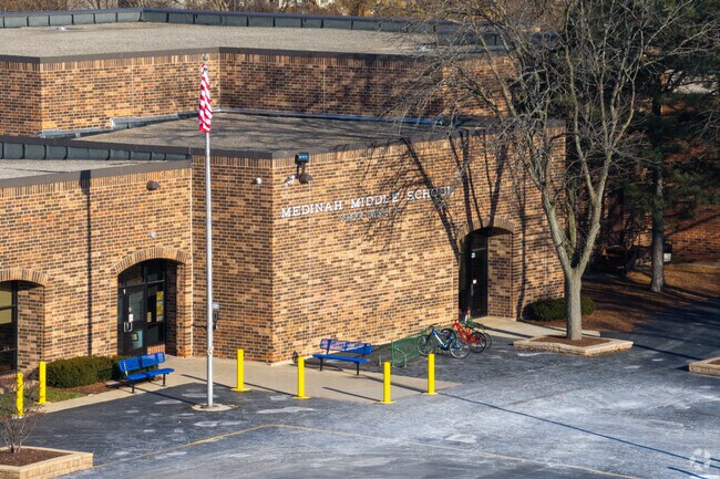 Medinah Middle School has an overall Niche grade of A minus.