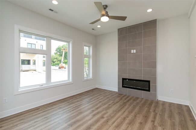 221 Maple St, Des Moines, IA 50309 - photo 4