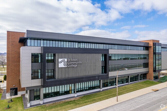 Saint Louis Community College located in the northeast corner of the Cheltenham neighborhood