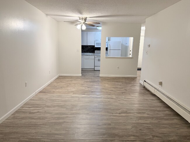 2 Strawberry Bank Rd, Nashua, NH 03062 - photo 5