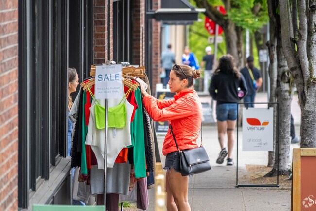 Enjoy shopping on Front Street in the heart of Gilman.