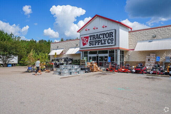 Rawl Springs has a Tractor Supply for all your hardware needs.