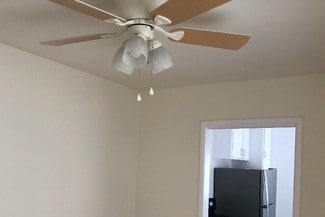 811 4th St Unit G, Santa Monica, CA 90403