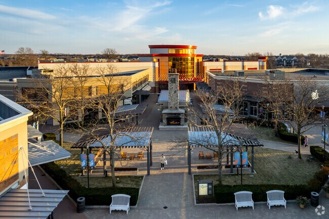 Partridge Creek open air shopping mall