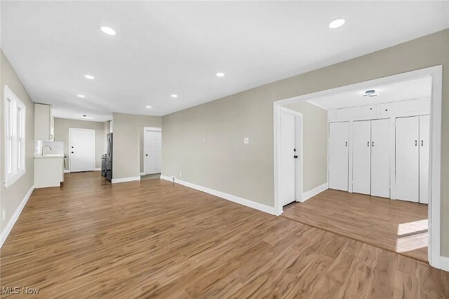 3211 W 121st St unit 1, Cleveland, OH 44111 - photo 4