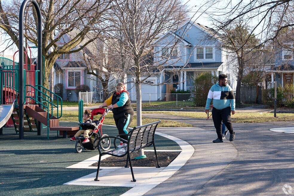 571285_JOSANA_10152025_v2