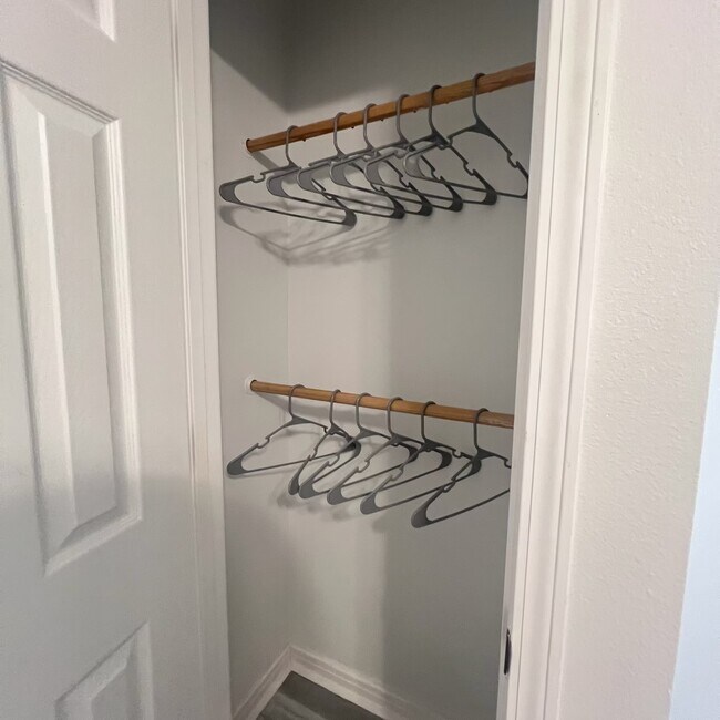 4584 Tamarind Dr unit A, Milton, FL 32571 - photo 5