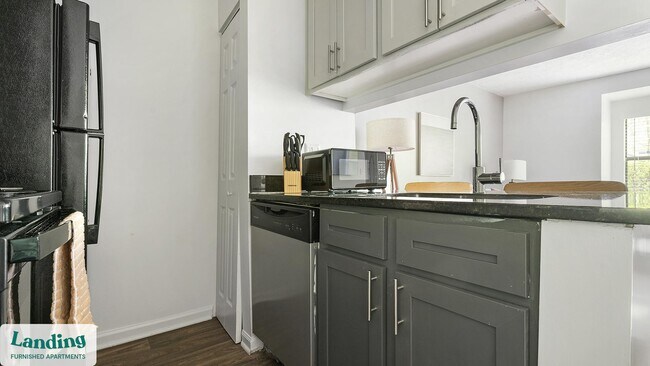 2030 Northcliffe Dr unit 502.1408715, Winston-Salem, NC 27106 - photo 6