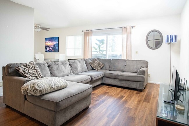 4903 Indian Wood Rd, Culver City, CA 90230 - photo 2