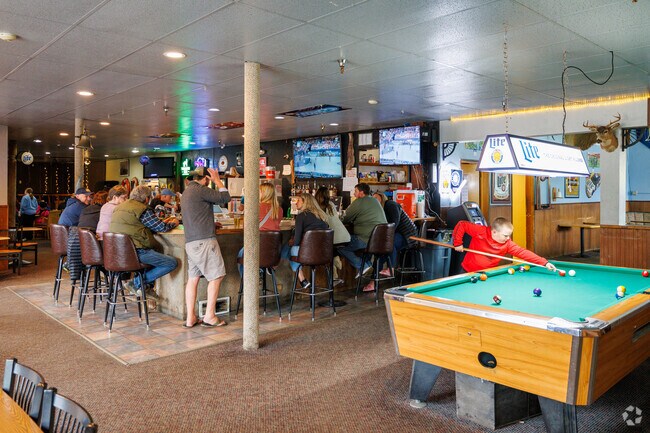 Serving up the best fish and chips in Juneau, Sandbar is a fun restaurant for the whole family.