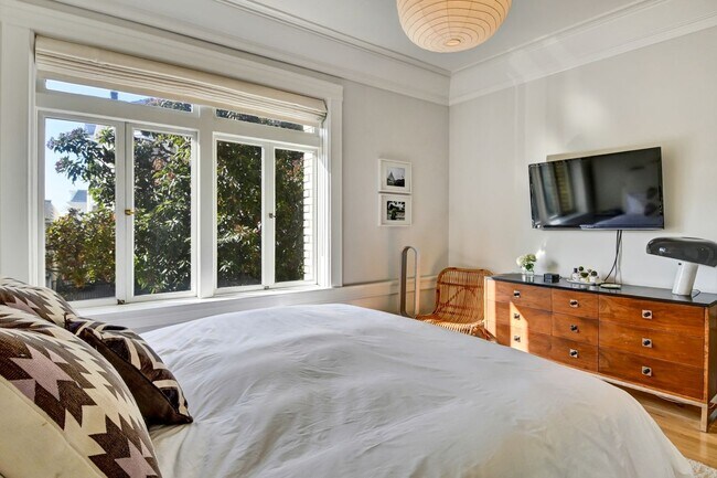 2299 Sacramento St, San Francisco, CA 94115 - photo 5