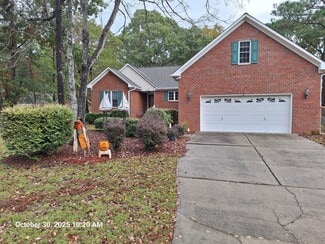 6313 Cardinal Dr, New Bern, NC 28560