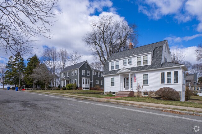 There's no shortage of lawn or street space for the majority of properties nestled in the Lakeside neighborhood.