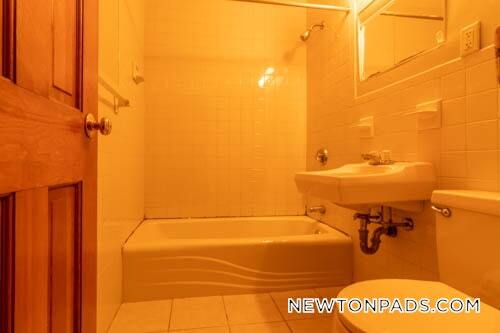 278 Grove St unit 4, Newton, MA 02466 - photo 6