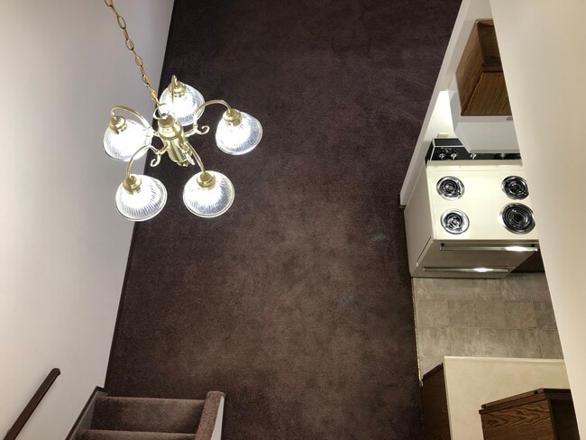 Tudor 2 br loft