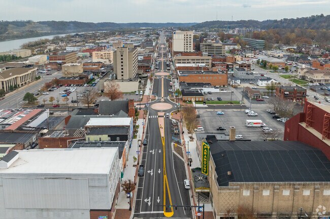 There are lots of amenities for residents downtown Ashland.