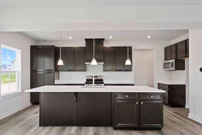 338 Mcnair Rd, Whiteland, IN 46184 - photo 5