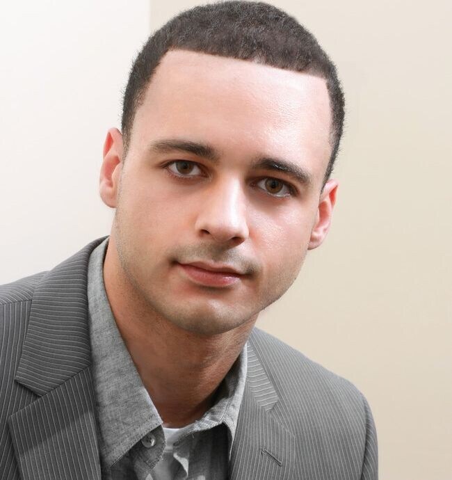 Agent Photo