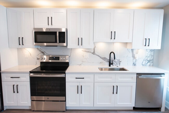 2626 Cecil b Moore Ave unit 3, Philadelphia, PA 19121 - photo 5