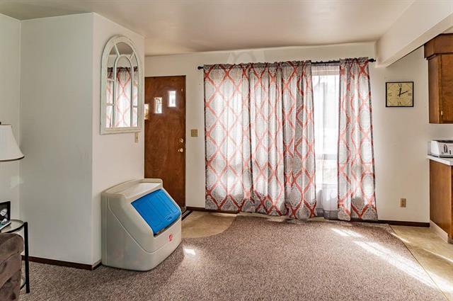 613 E Washington St unit 613, New London, WI 54961 - photo 4