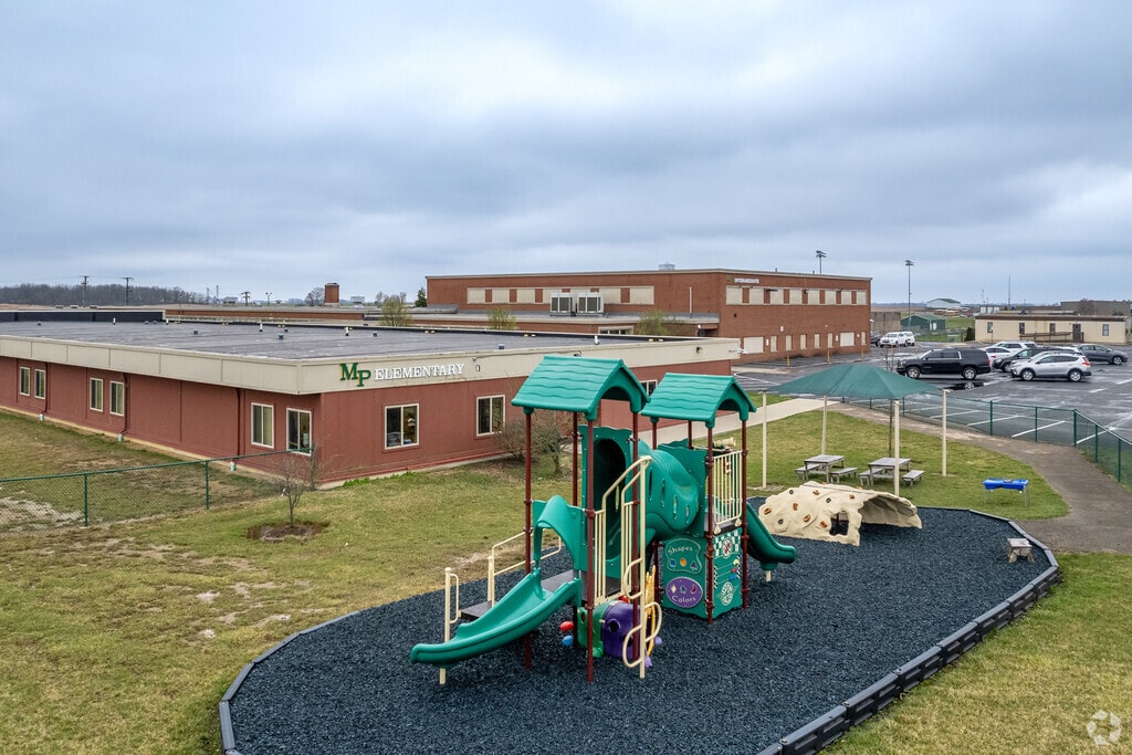 Madison-Plains Elementary School is located in London, Ohio.