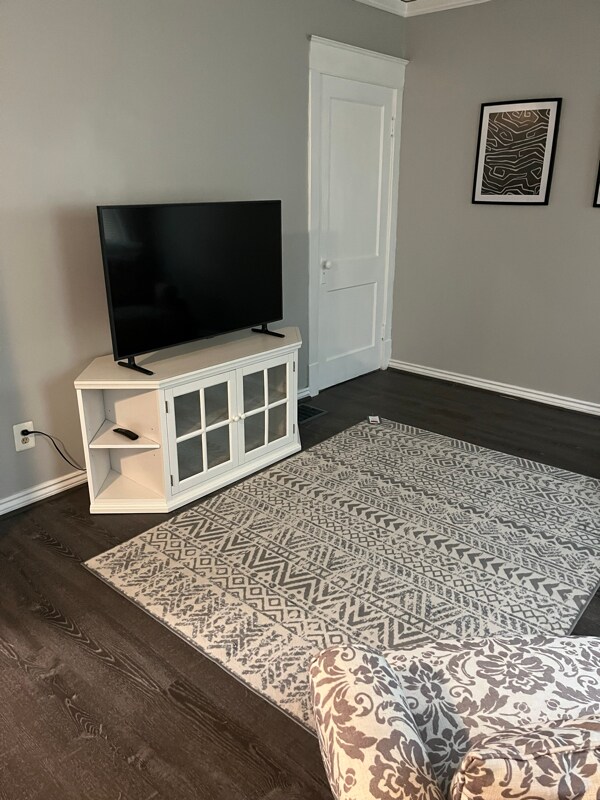 2290 Genesee St unit Lower Rear apartment, Cheektowaga, NY 14225 - photo 6