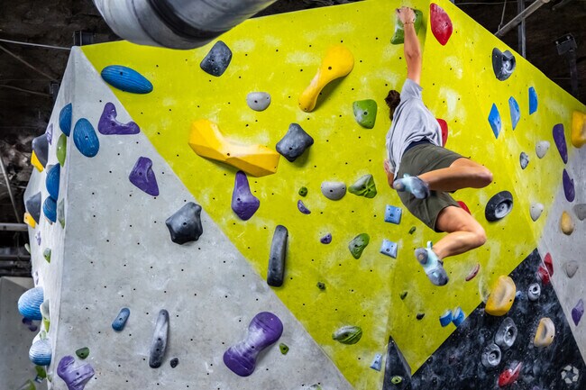 Nearby Rock KC offers Power & Light District residents a fitness center and climbing wall.