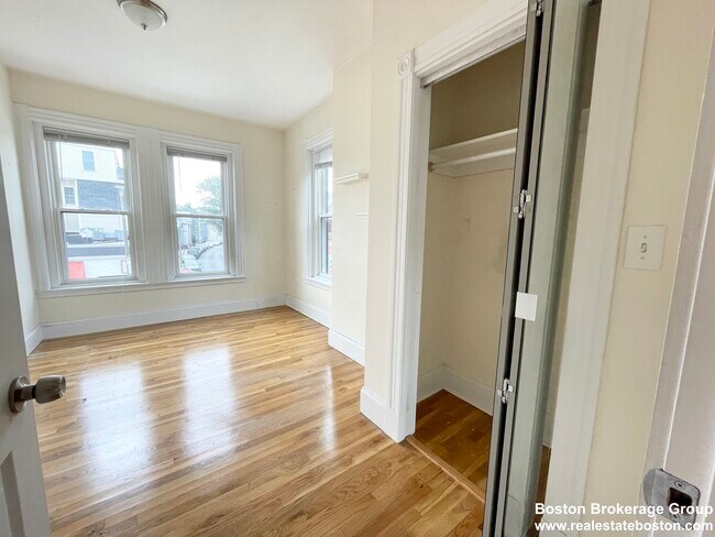 92 L St unit 2, Boston, MA 02127 - photo 7