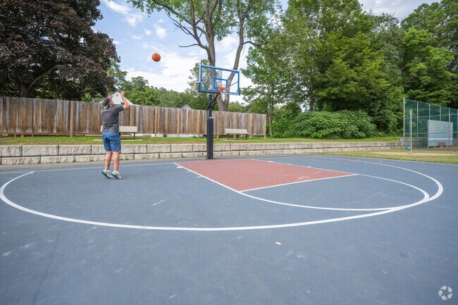Basketball players can practice their jump shot at the Hartland Recreation Center.