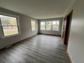 5009 N 46th St Unit Lower, Milwaukee, WI 53218