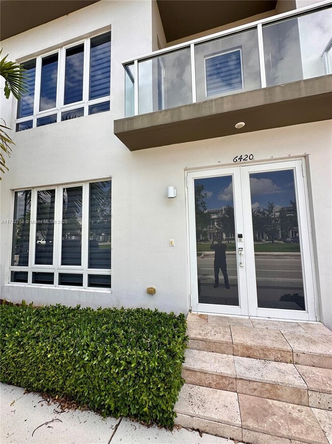 6420 NW 104th Path Unit 6420, Doral, FL 33178