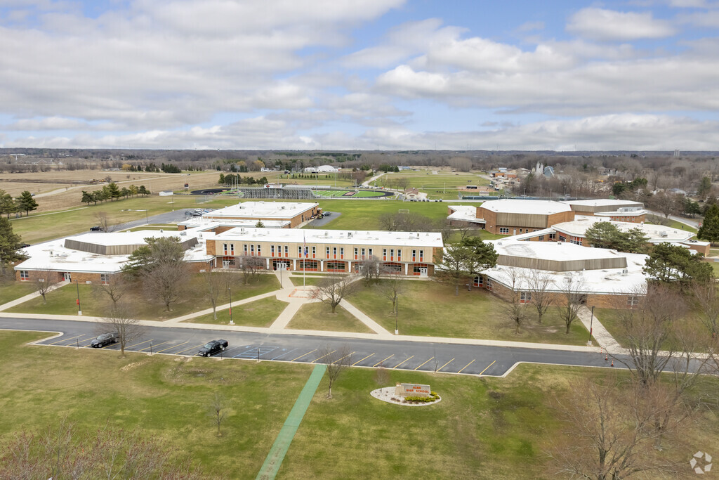 Alma High School offers a variety of programs that challenge students.