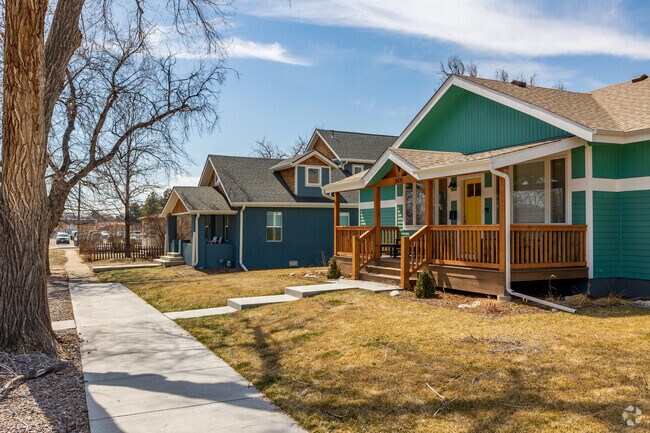 Sidewalks in Edgewater line the avenues and streets that lead to ranch homes and bungalows.