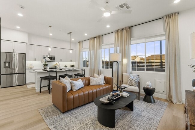 The Stately Queen Creek, Queen Creek, AZ 85142 - photo 4