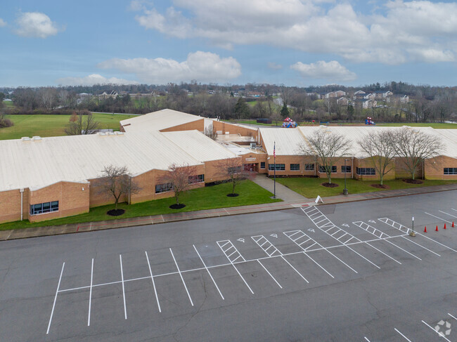 Donovan Elementary School in
Lebanon has plenty of teacher parking available.