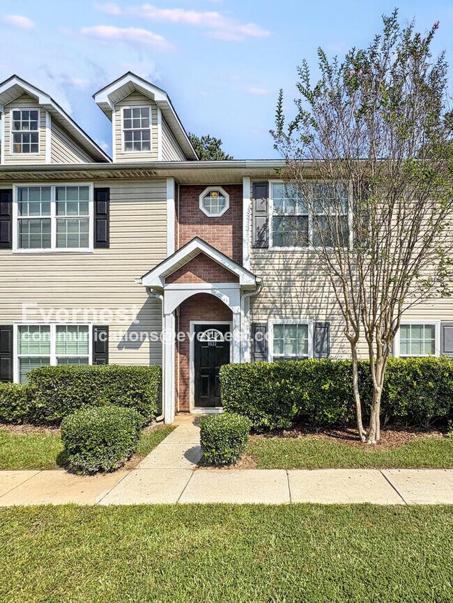 8622 Thomas Rd, Riverdale, GA 30274