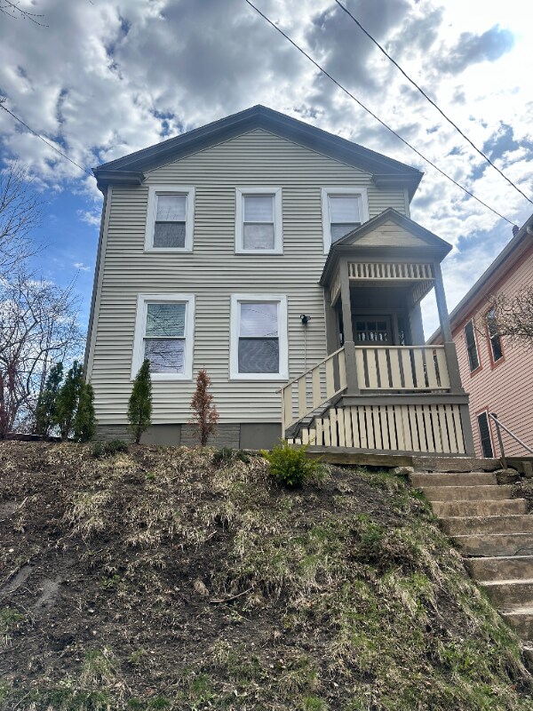 1836 N Palmer St Unit Upper Unit A, Milwaukee, WI 53212