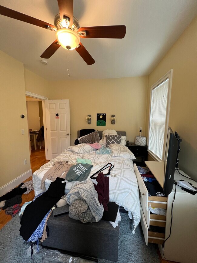 25 Macarthur St unit 1R, Somerville, MA 02145 - photo 5